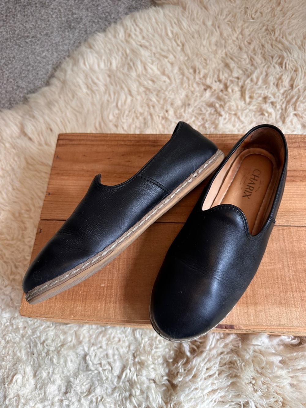 Charix Black Slip-On Leather Casual comfort Shoes 40 / 9.5 - Picture 3 of 16